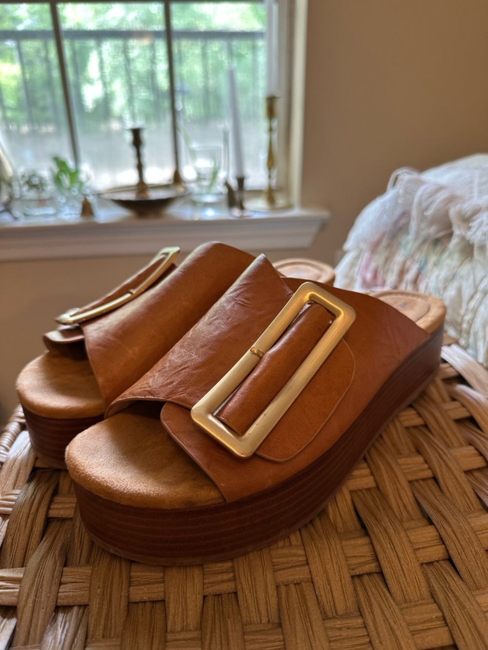 Kelsi Dagger Tan Leather Platform Slide with Gold Buckle - Picture 4 of 7